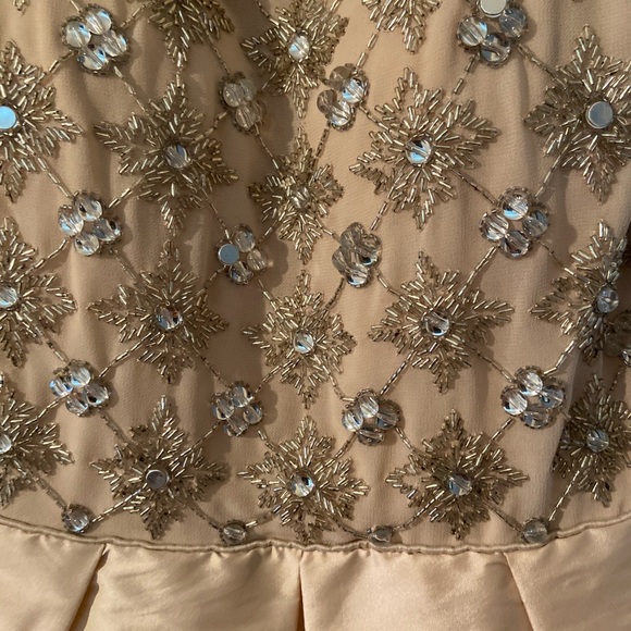 Aidan mattox gown - Picture 2 of 5